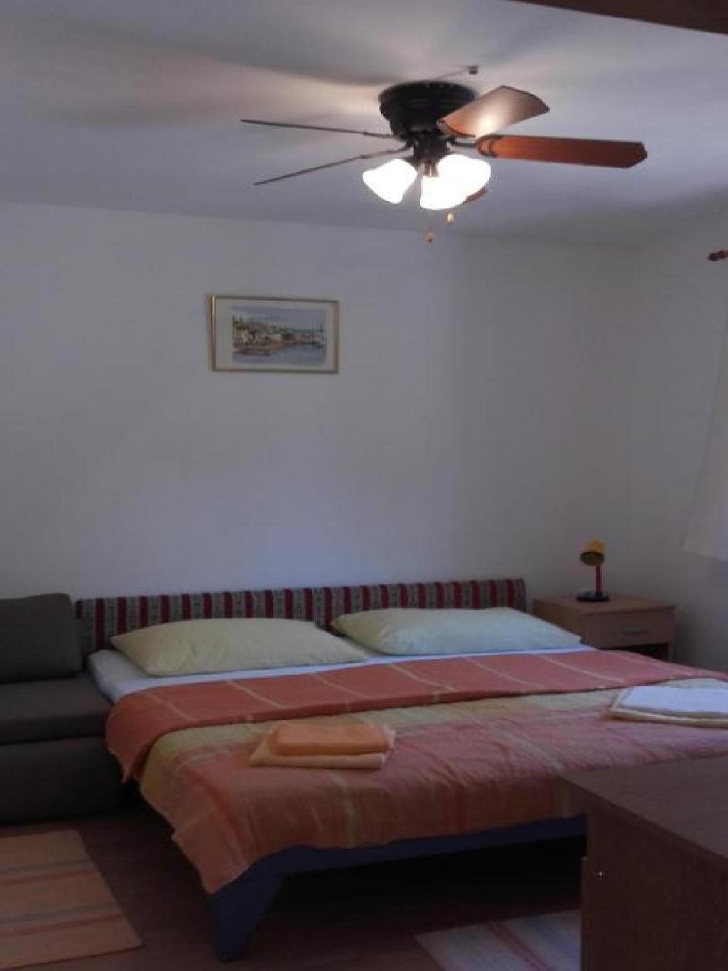 Apartments Smilje I Maslina Gornji Karin Habitación foto